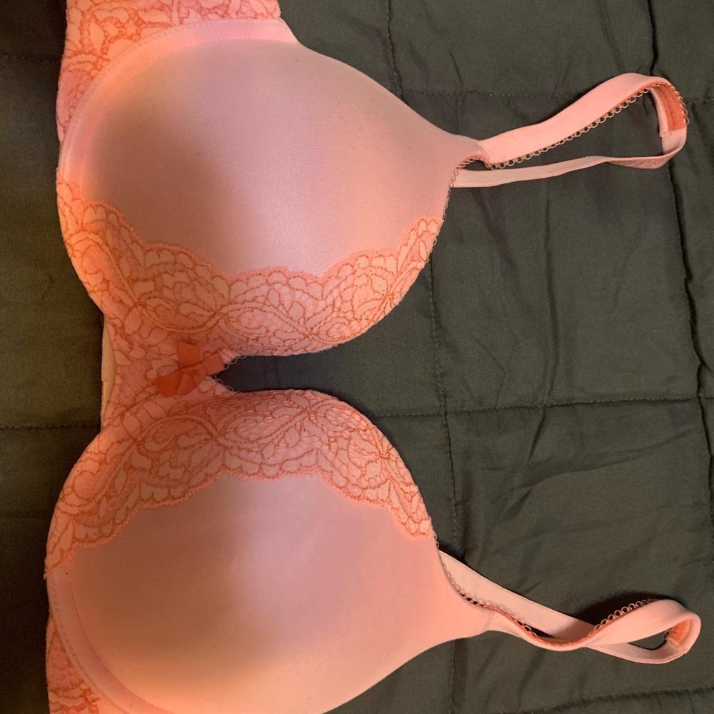 Victoria Secret Body by Victoria bra